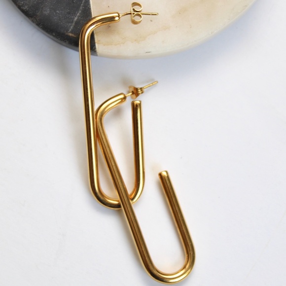 Vintage Gold Tone Rectangle Hoop Paper Clip Drop Hoop Pierced Earrings - Picture 4 of 5